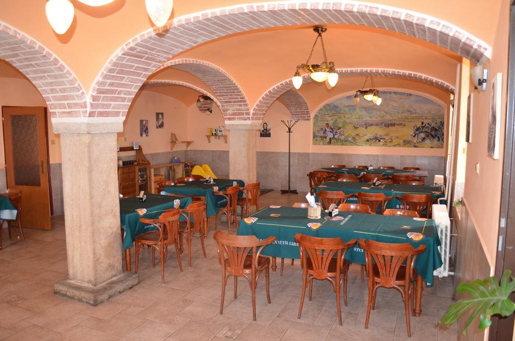 Motorest Penzion Na Bojisti Chlumec  Εξωτερικό φωτογραφία